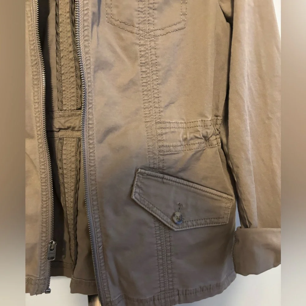 Express Women's Olive Green Jacket Small‎